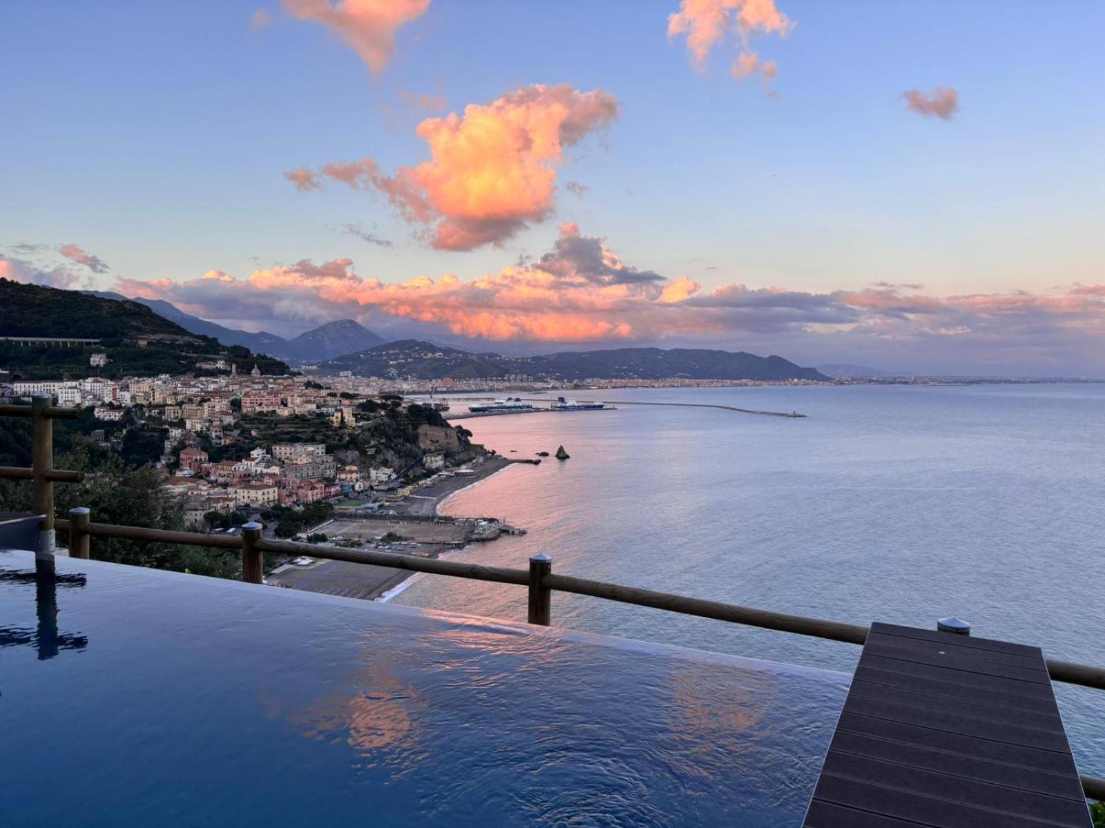 In Costa Relais & Luxury Suites Vietri Exterior foto